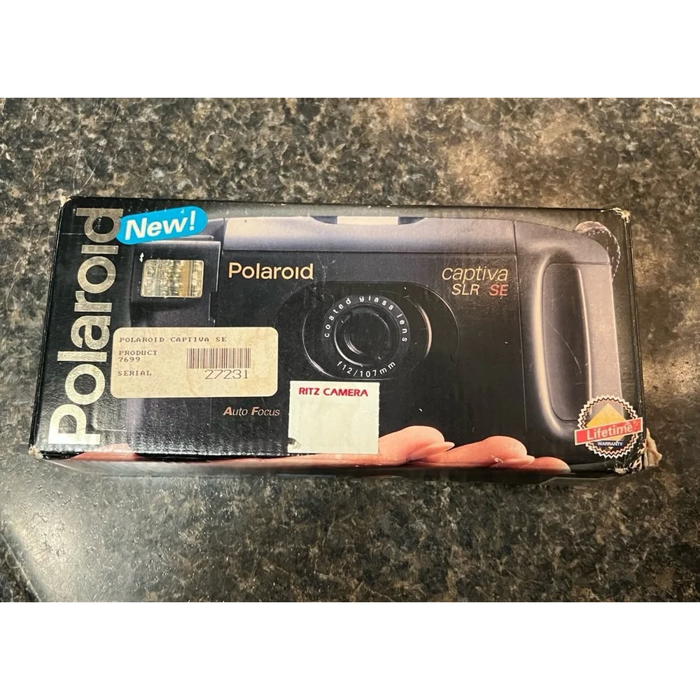 Vintage Polaroid Captiva SLR Instant 95 Film Camera Auto Focus